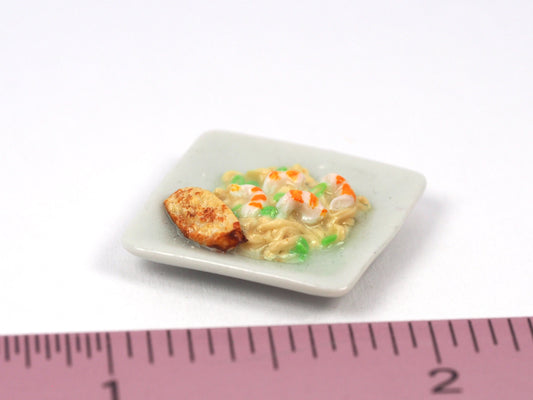 Miniature creamy shrimp pasta