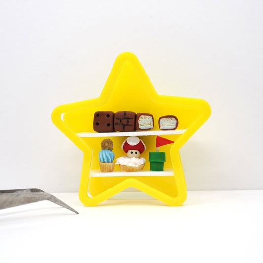 Miniature Dessert Diorama Magnet - Retro Game