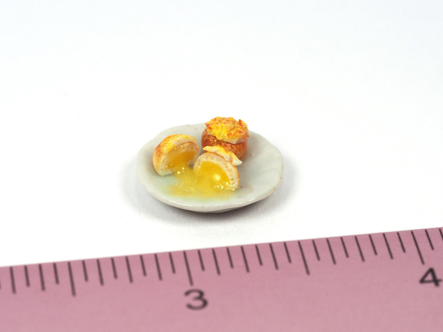 Miniature custard buns