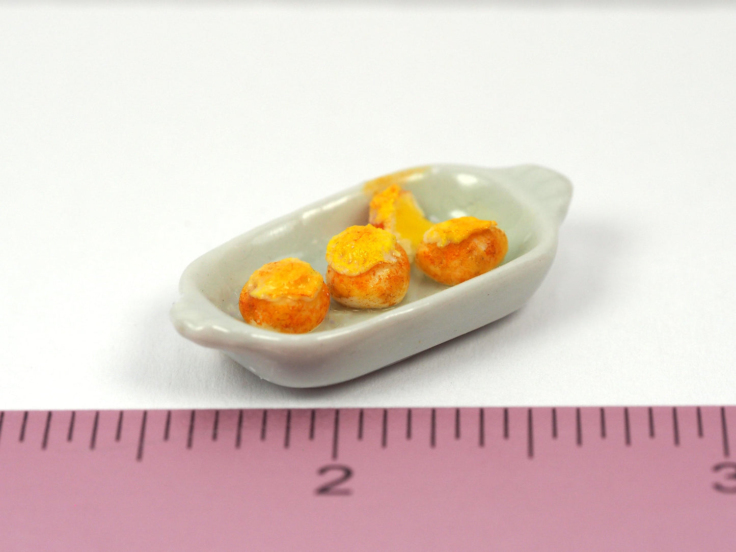 Miniature custard buns