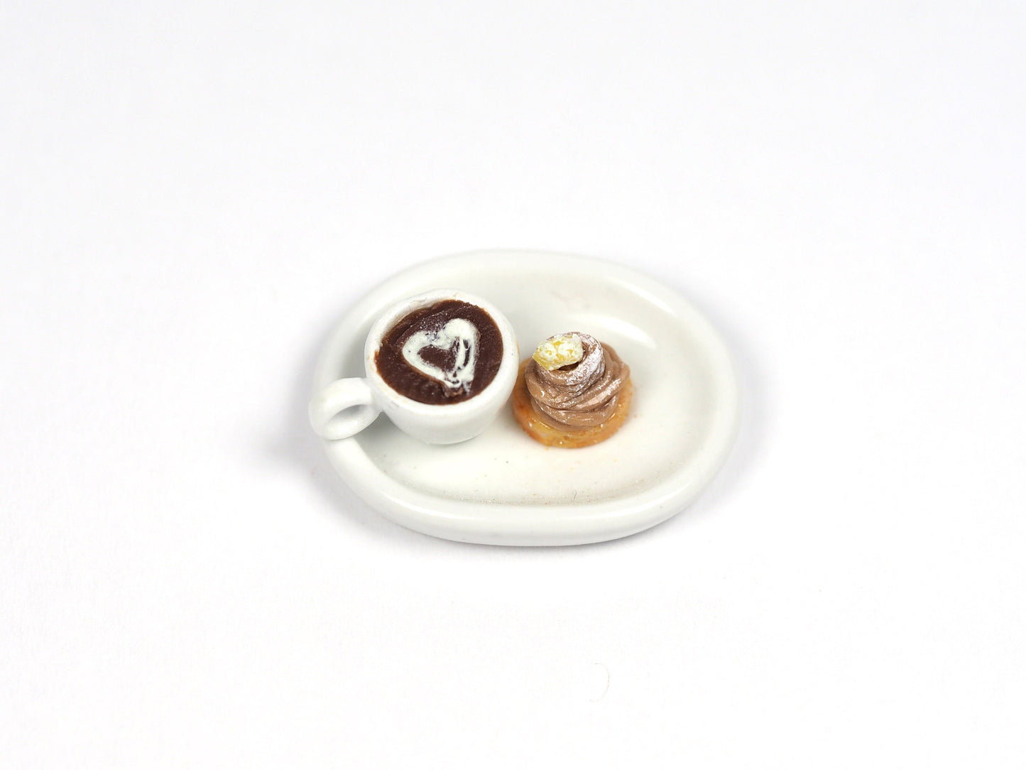 Miniature Mont Blanc dessert