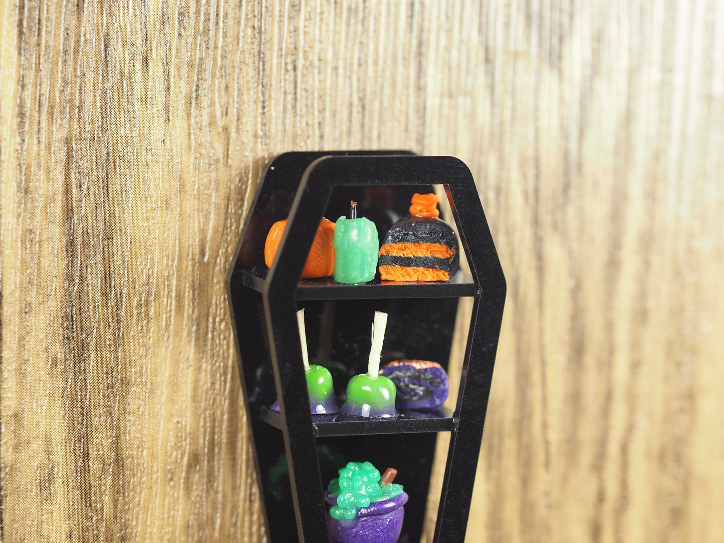 Miniature Halloween Diorama Magnet -Coffin