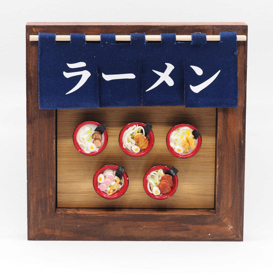 Miniature ramen shop diorama